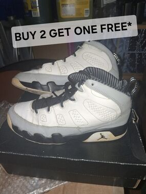 BUY 2 GET ONE FREE* White Nike Jordan 9 Retro Barons Trainers Size 3y/4.5w